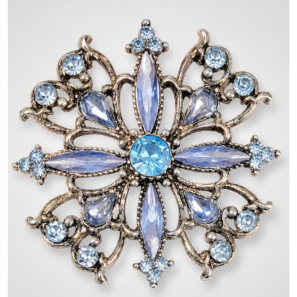 Vintage Blue Lucite Flower Brooch Pin Silver Tone Floral Large 2 Inch Mod sf-10